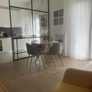 Salvia - Free Park Apartment