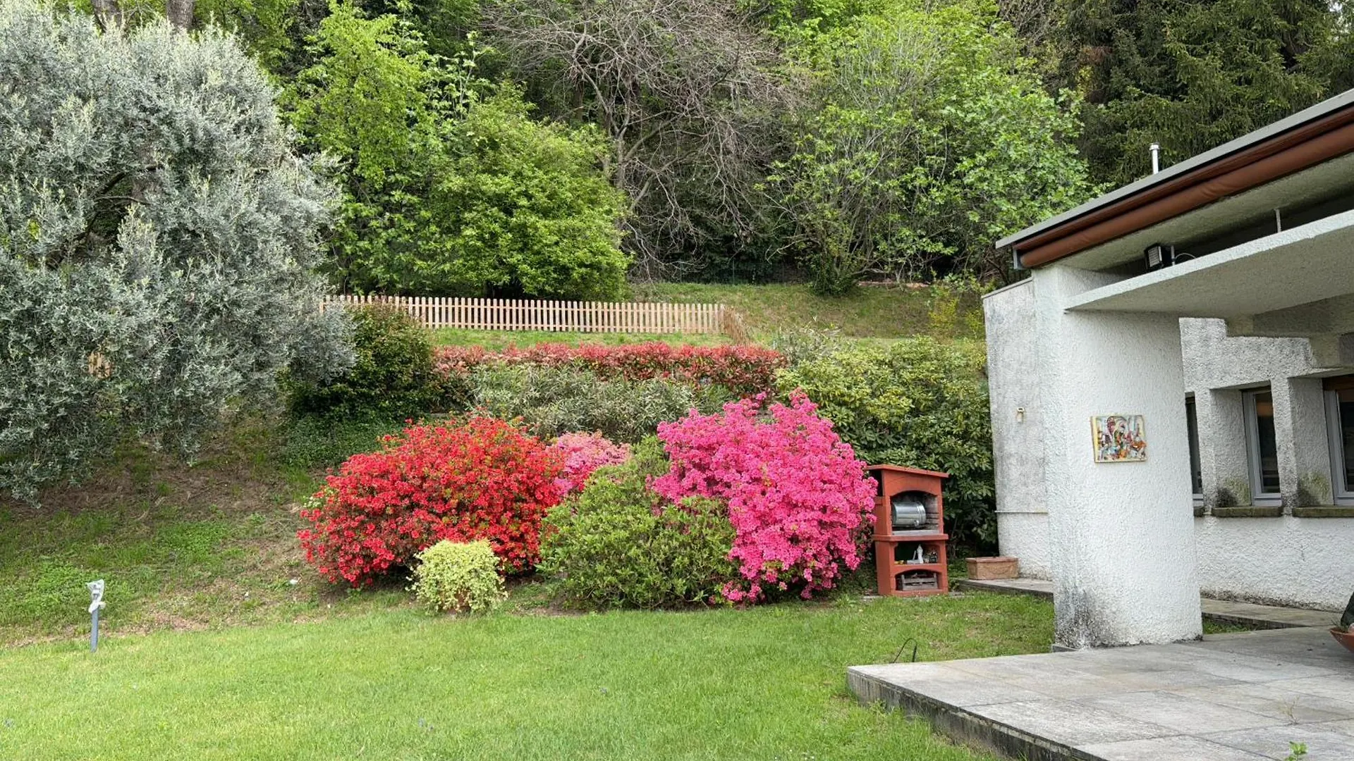 Villa Rossini Tavernerio 0*,  Italy